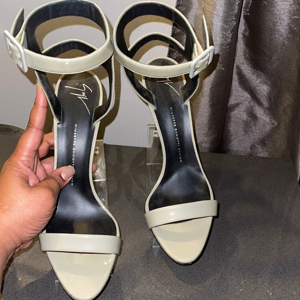 Giuseppe Zanotti caged sandal